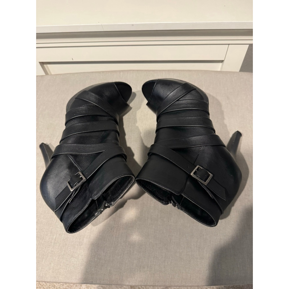 Women's Fioni Black Strappy Peep Toe Ankle Heeled Boots Size 9.5 - Picture 7 of 11